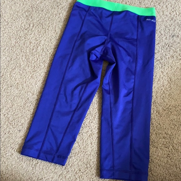 Nike Pro dri-fit legging - Picture 3 of 3